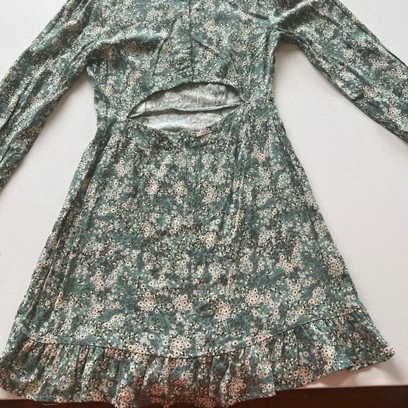 NWT Rewind Women's Dress‎ Color Faded Sage Size Medium (A2) - Picture 7 of 10